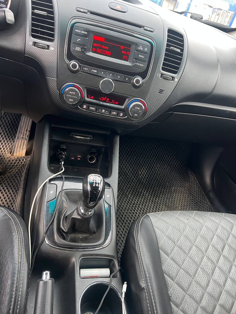 Автомобиль марки MERCEDES модель viano 3.5, 2010 г.в. VIN-номер WDF63981513603027