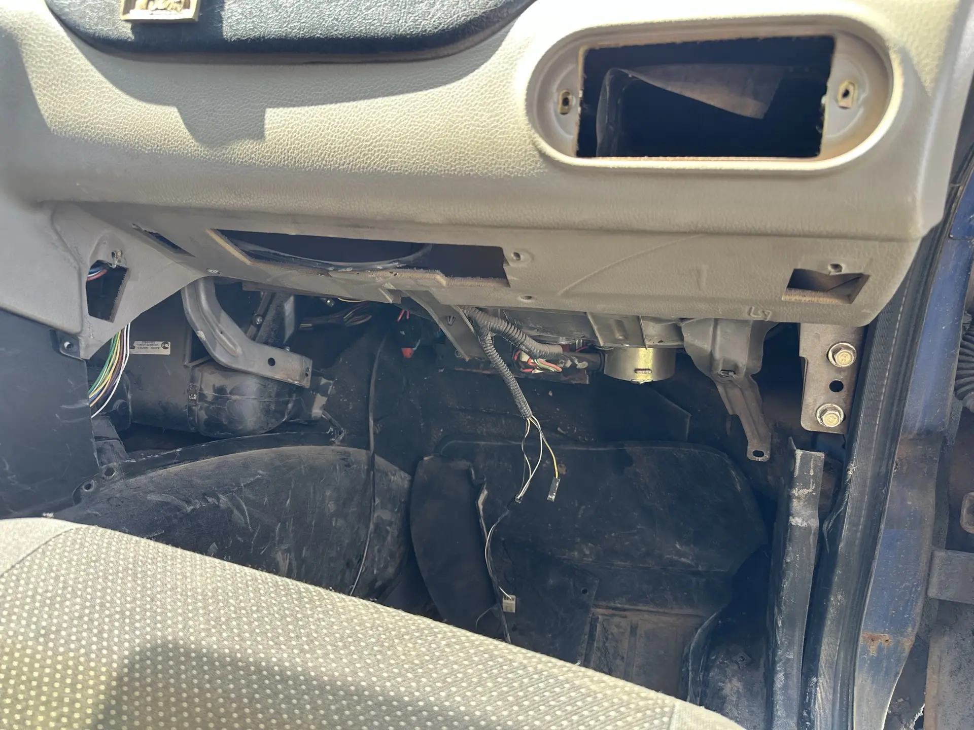 Автомобиль марки CHEVROLET модель Niva 2006 г.в. VIN номер X9L21230060124520