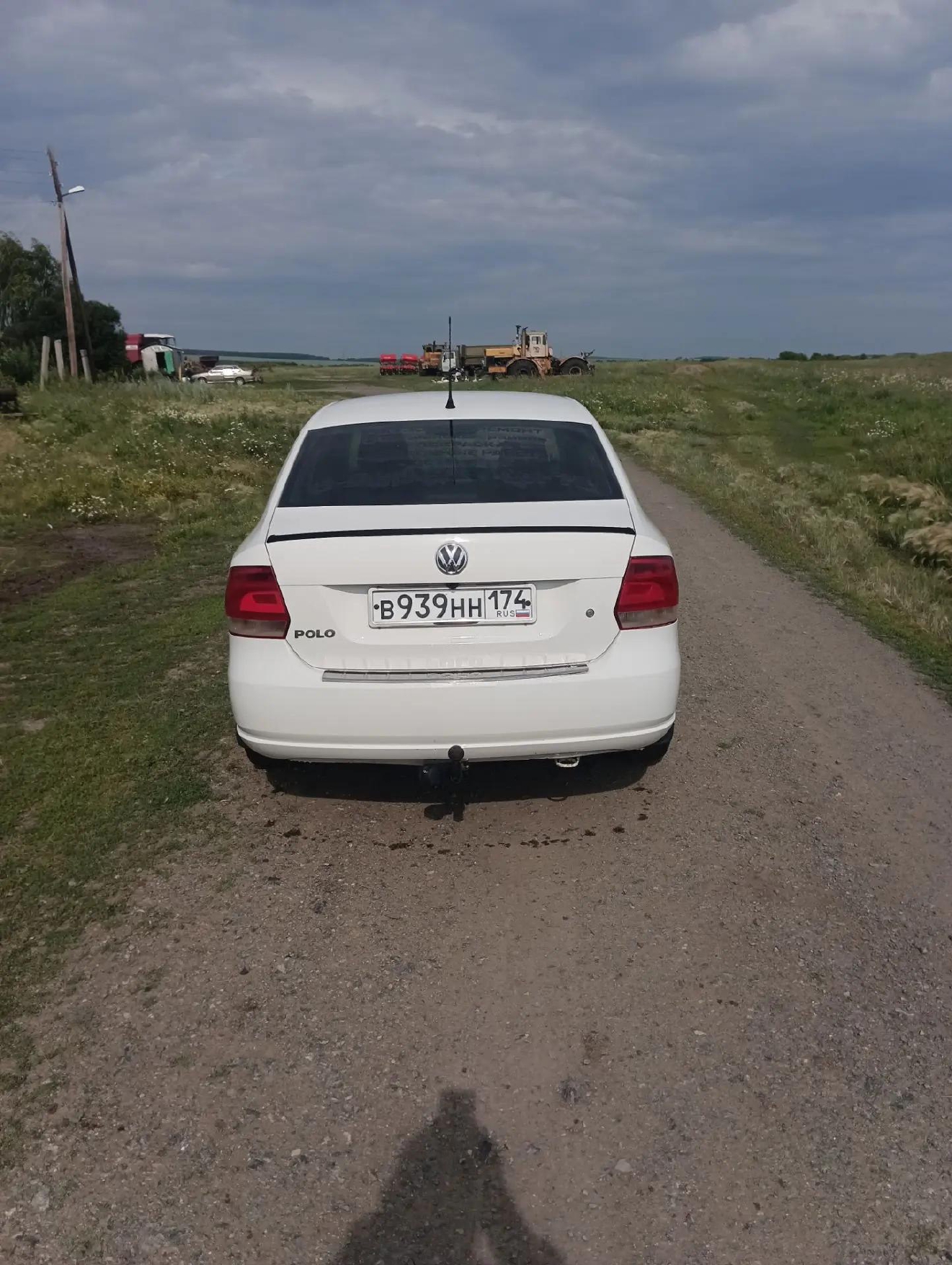 Автомобиль марки VOLKSWAGEN модель POLO 2011 г.в. VIN номер XW8ZZZ61ZBG012761