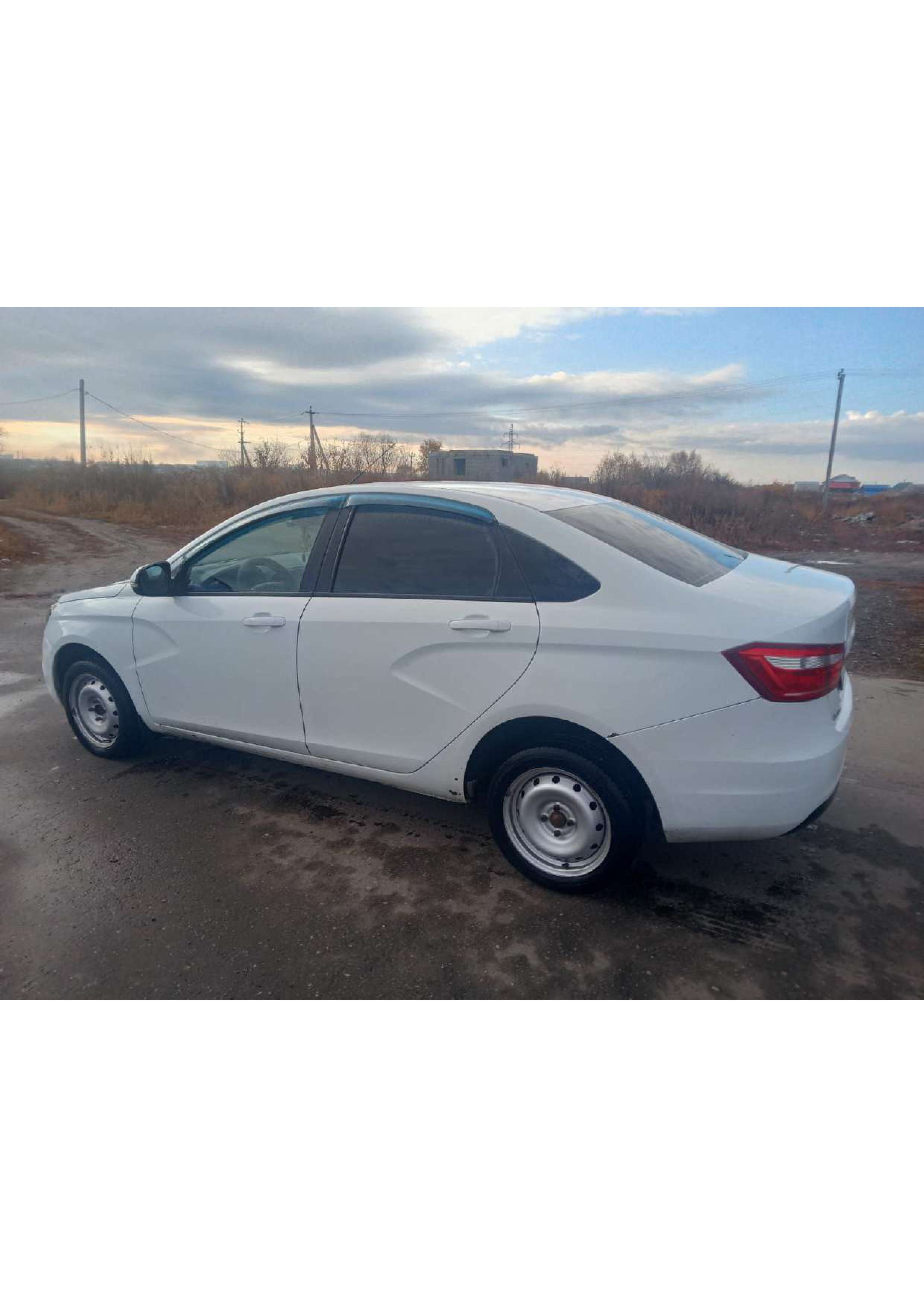 Легковой автомобиль марки: LADA, модели GFL 110 LADA VESTA, год выпуска 2018, кузов № XTAGFL110KY255087, идентификационный номер (VIN): XTAGFL110KY255087, находится в залоге у ПАО «СОВКОМБАНК».