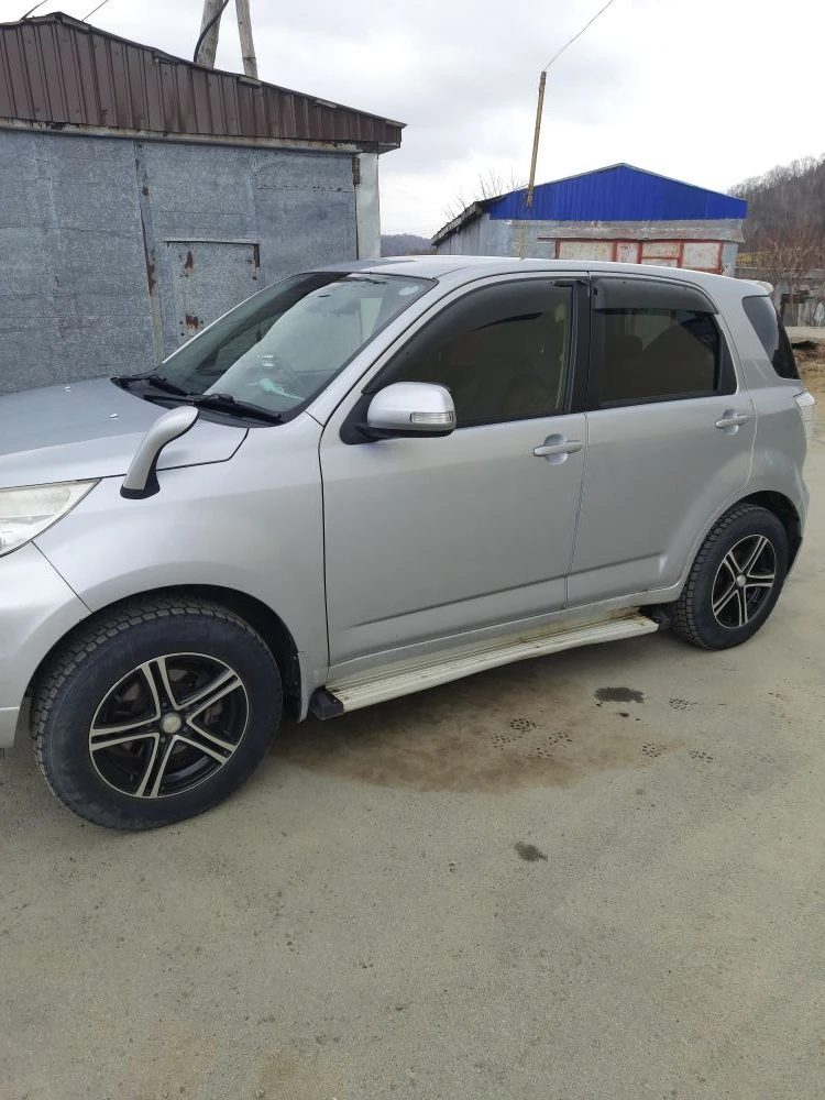 Легковой автомобиль марки: TOYOTA, модели: RUSH, год выпуска: 2013, кузов No: J210E 2003680