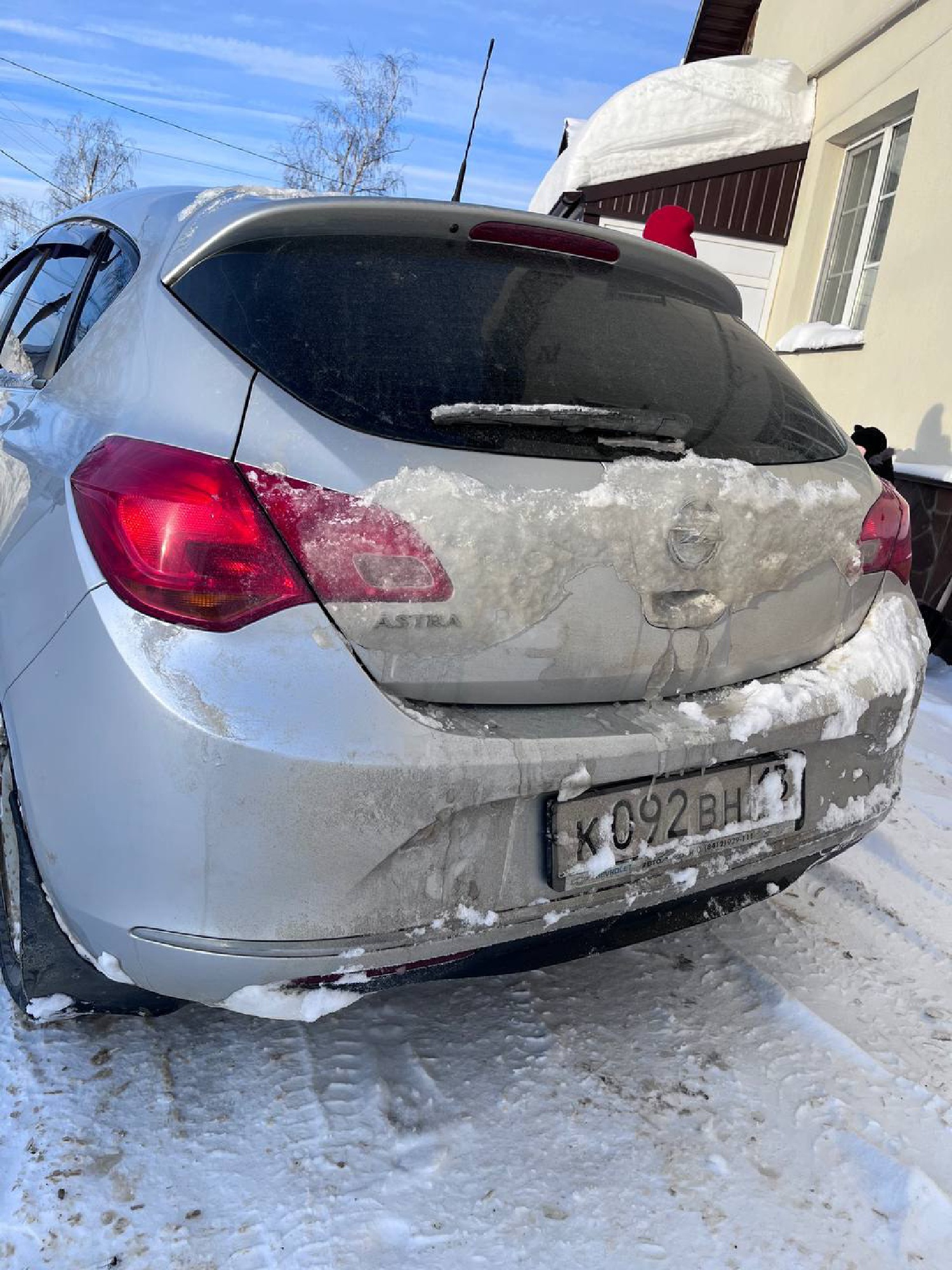 Автомобиль марки OPEL модель Astra 2012 г.в. VIN-номер XUFPD6DD3D3002193