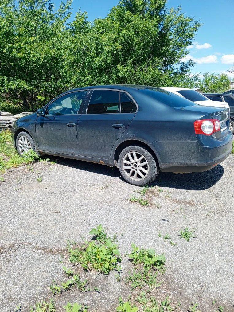 Автомобиль марки VOLKSWAGEN модель Jetta 2008 г.в. VIN-номер XW8ZZZ1KZ9G103303