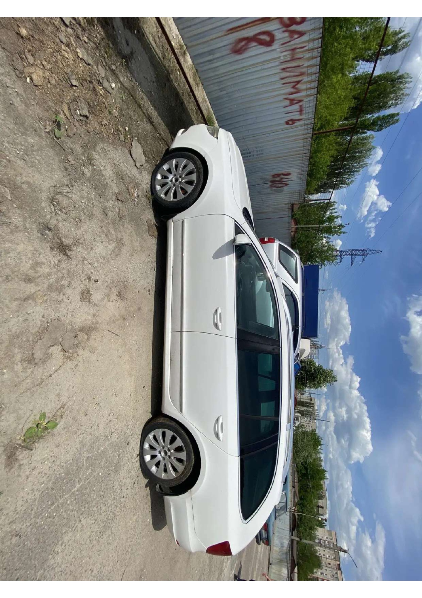Автомобиль марки SKODA модель SUPERB 2013 г.в. VIN-номер TMBJH93TXD9054382