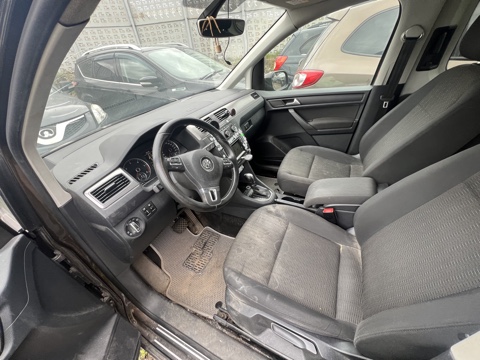 Автомобиль марки VOLKSWAGEN модель CADDY 2015 г.в. VIN-номер WV2ZZZ2KZGX016144
