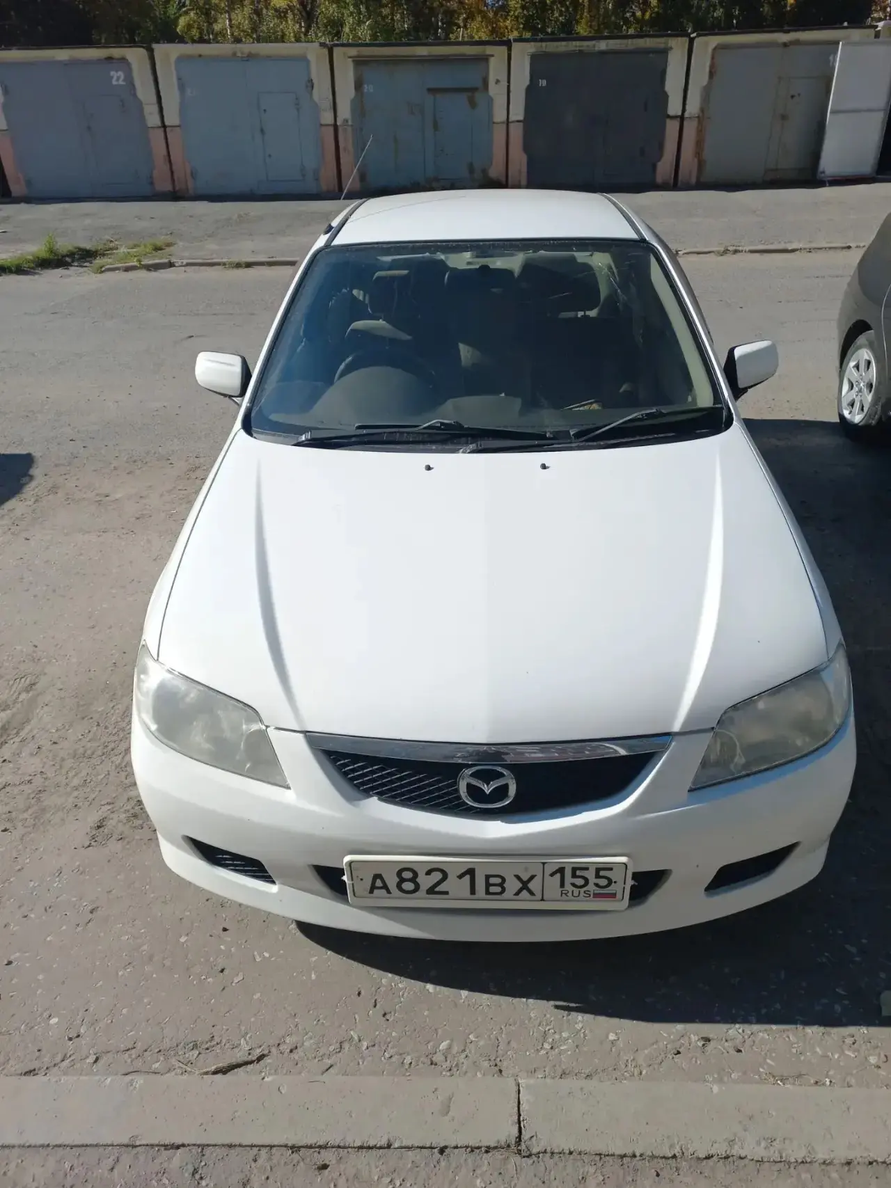 Автомобиль марки MAZDA модель FAMILIA 2001 г.в. номер кузова BJ5P306709