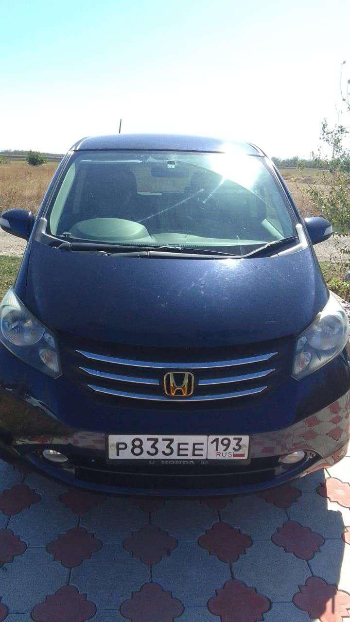 Автомобиль марки HONDA модель FREED 2009 г.в. номер кузова GB31136975