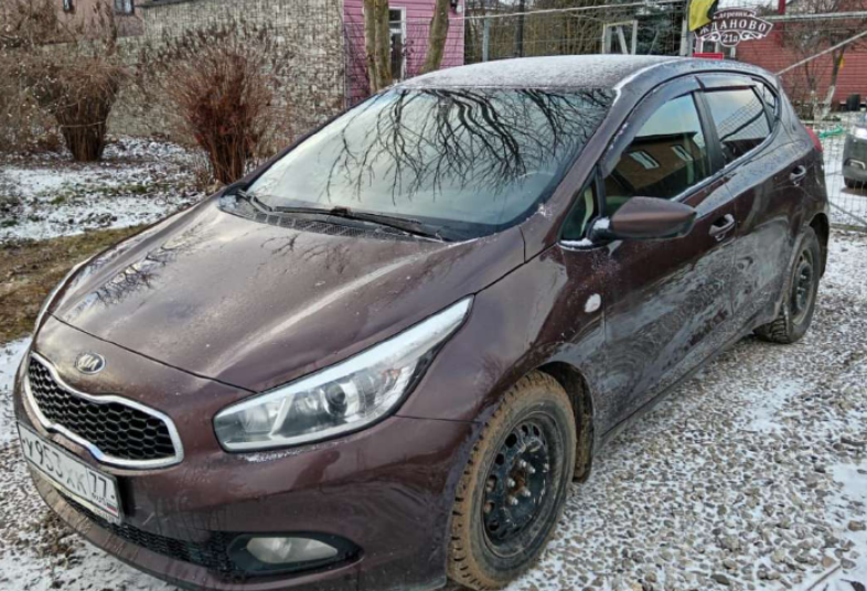 Автомобиль марки KIA модель Ceed 2013 г.в. VIN-номер XWEHN512BD0010731 является предметом залога ПАО "Совкомбанк"