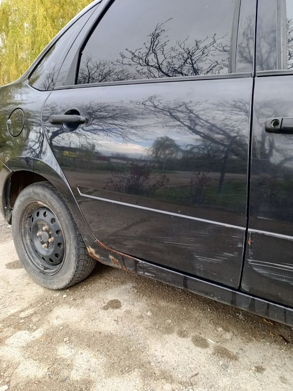 Легковой автомобиль марки: LADA 219060, модель: LADA Granta, год выпуска: 2012, кузов №: XTA219060CY008366, идентификационный номер (VIN): XTA219060CY008366.