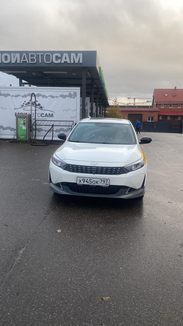 Автомобиль марки KAIYI модель E5 2023 г.в. VIN-номер XUUJA2G21P0005741