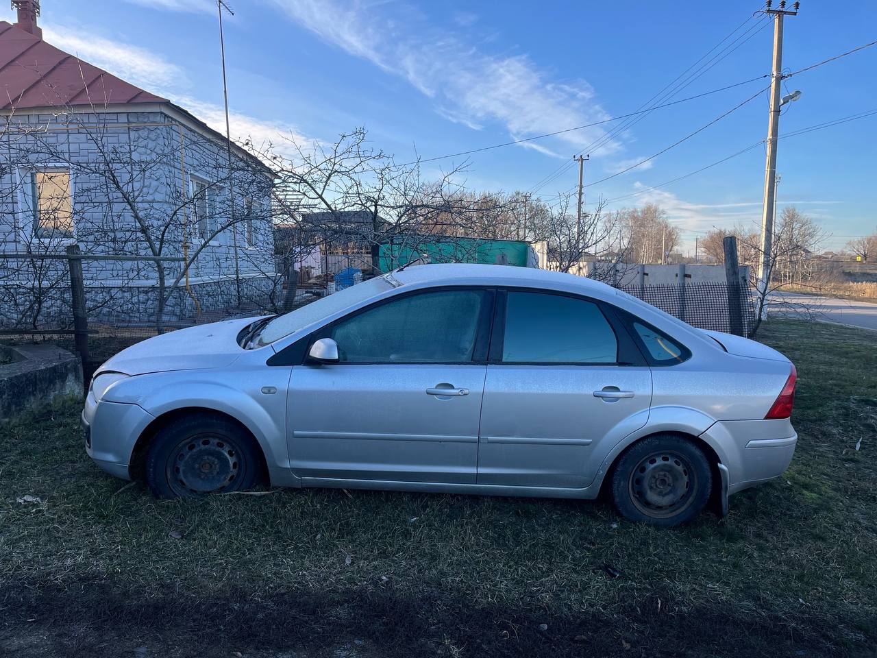 Автомобиль марки FORD модель Focus 2005 г.в. VIN-номер X9F4XXEED45E80873