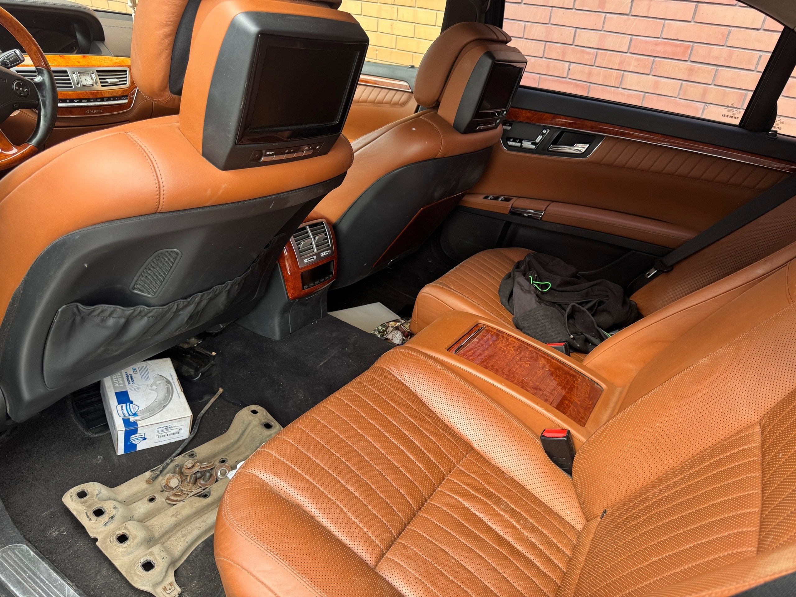 Автомобиль марки MERCEDES-BENZ модель S500 4MATIC 2007 г.в. VIN-номер WDD2211861A191905