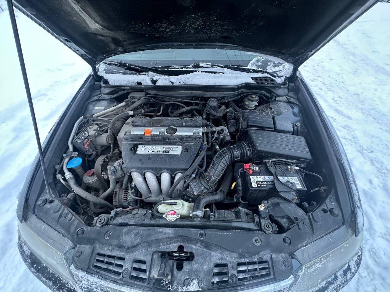 Легковой автомобиль марки: HONDA, модель: Accord, год выпуска: 2006 г., кузов No: JHMCL76406C210085, идентификационный номер (VIN): JHMCL76406C210085