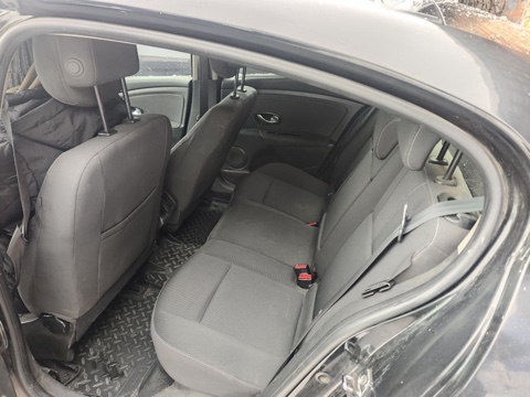 Автомобиль марки RENAULT модель Fluence 2010 г.в. VIN-номер VF1LZBR0A44461048