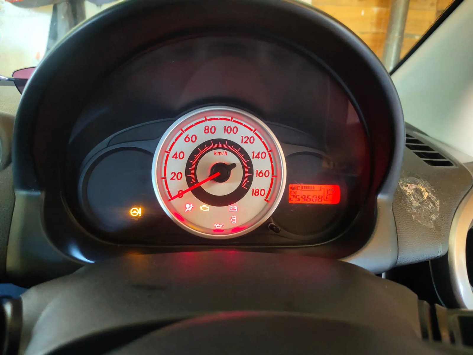 Легковой автомобиль марки: MAZDA, модели: DEMIO, год выпуска: 2008 г., кузов №: DE3FS-140670