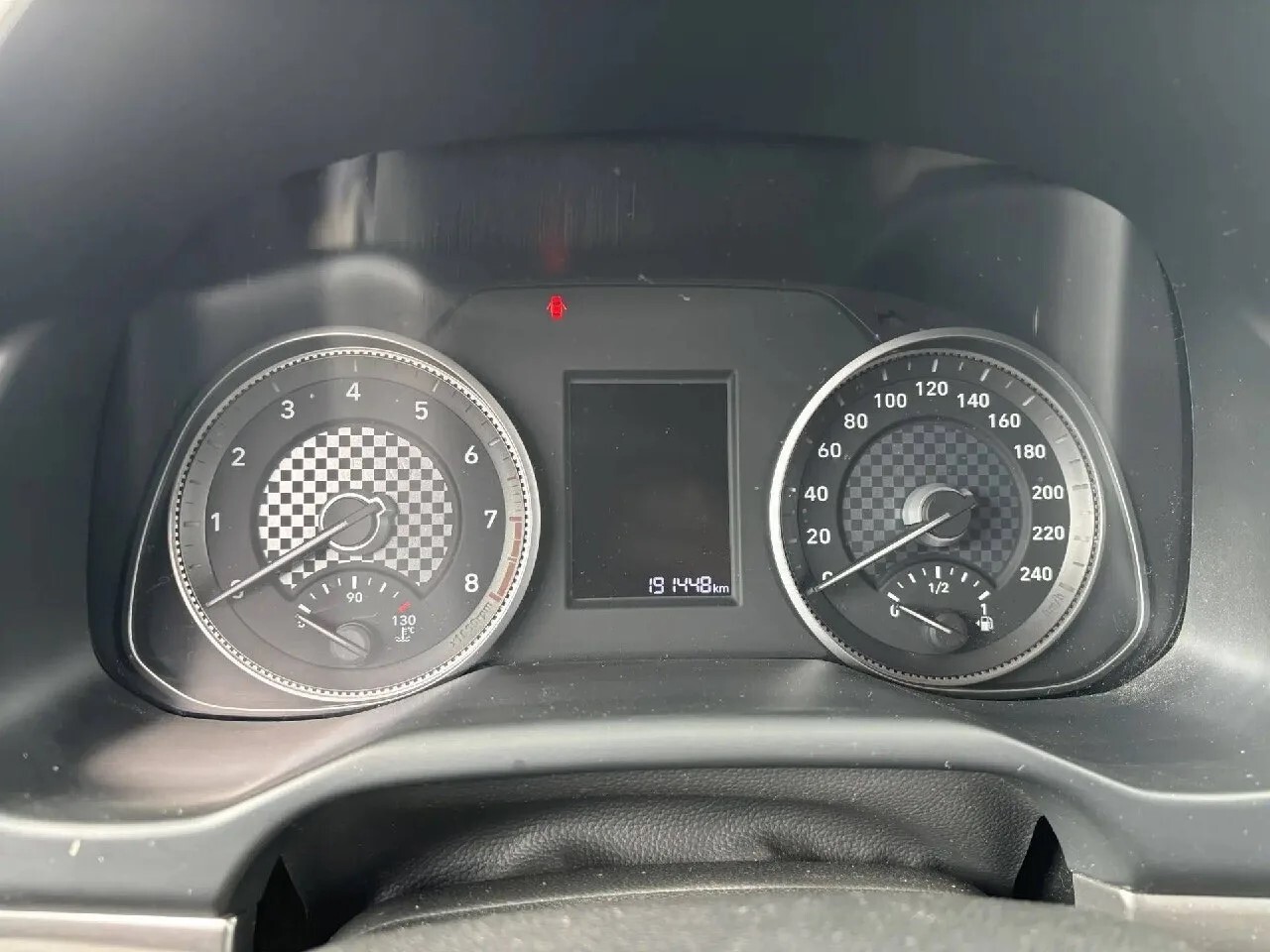 Автомобиль марки HYUNDAI модель Elantra 2019 г.в. VIN-номер XWEDC41FBL0007222 (предмет залога ПАО "Совкомбанк")
