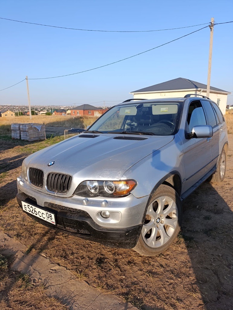 Автомобиль марки BMW модель X5 2005 г.в. VIN-номер 5UXFA13555LY12399