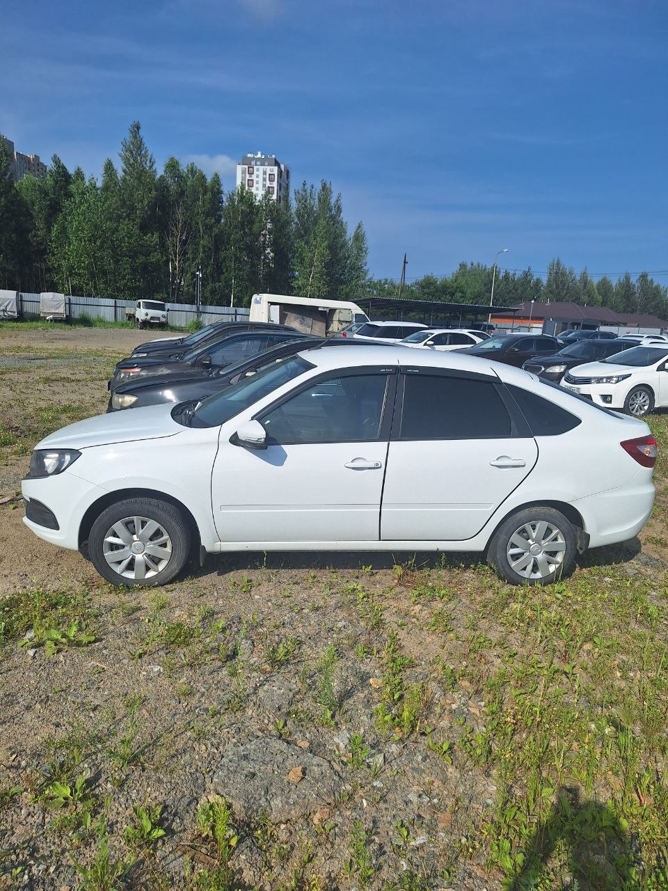 - Автомобиль марки LADA модель Granta 2023 г.в. VIN-номер XTA219140P0486830.