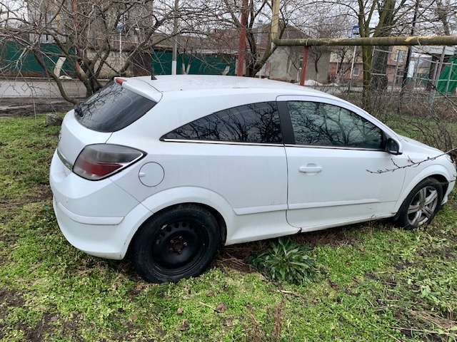 Легковой автомобиль марки: Opel, модель: Astra, год выпуска: 2008 г., кузов №: XUF0AHL089B011958, идентификационный номер (VIN): XUF0AHL089B011958
