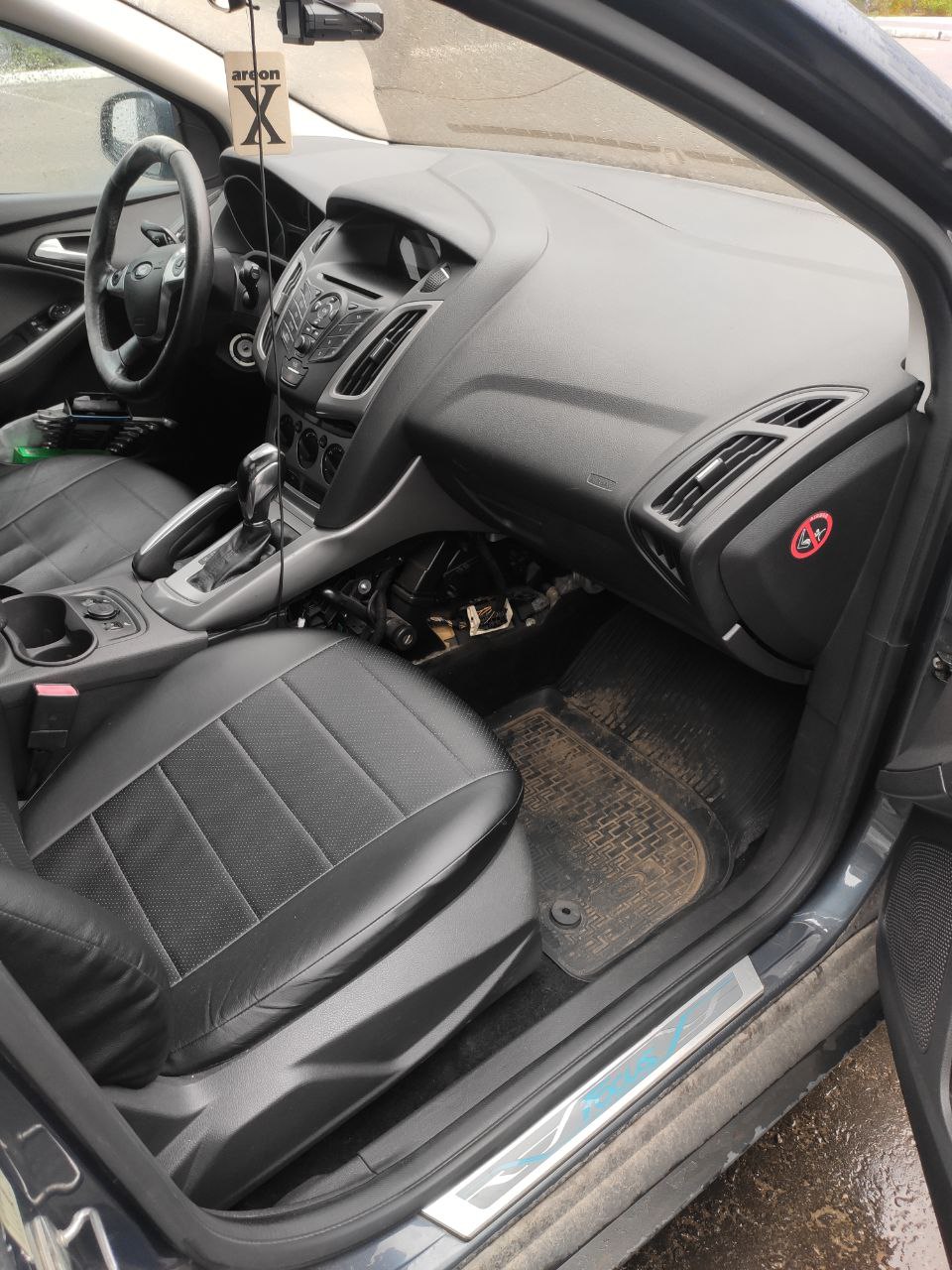 Легковой автомобиль марки: FORD, модель: Focus, год выпуска: 2013г., кузов №: X9FKXXEEBKDJ82096, идентификационный номер (VIN): X9FKXXEEBKDJ82096
