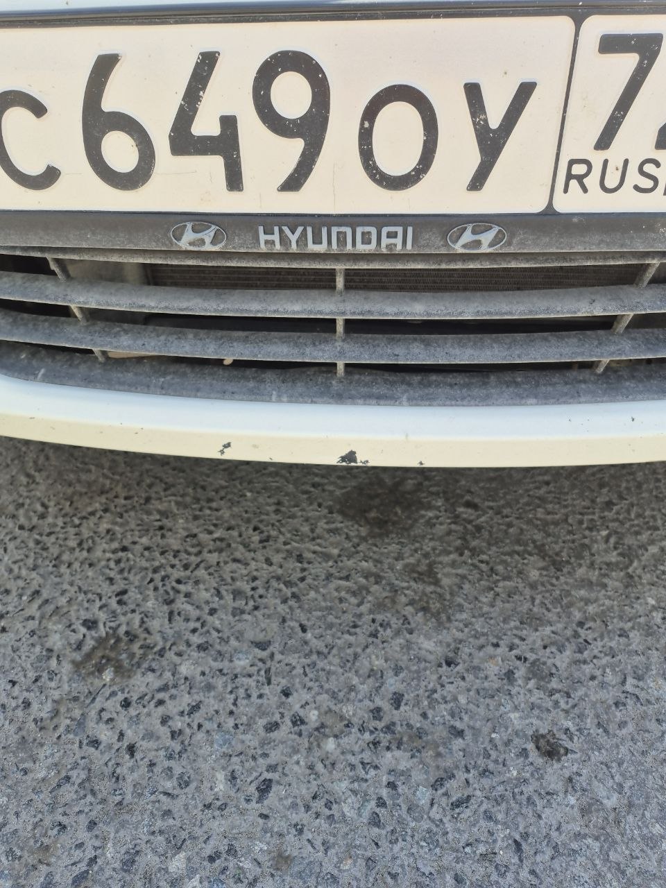 Легковой автомобиль марки: HYUNDAI модели: Solaris, год выпуска: 2012 г., кузов №: Z94CT51DACR063249, идентификационный номер (VIN): Z94CT51DACR063249.