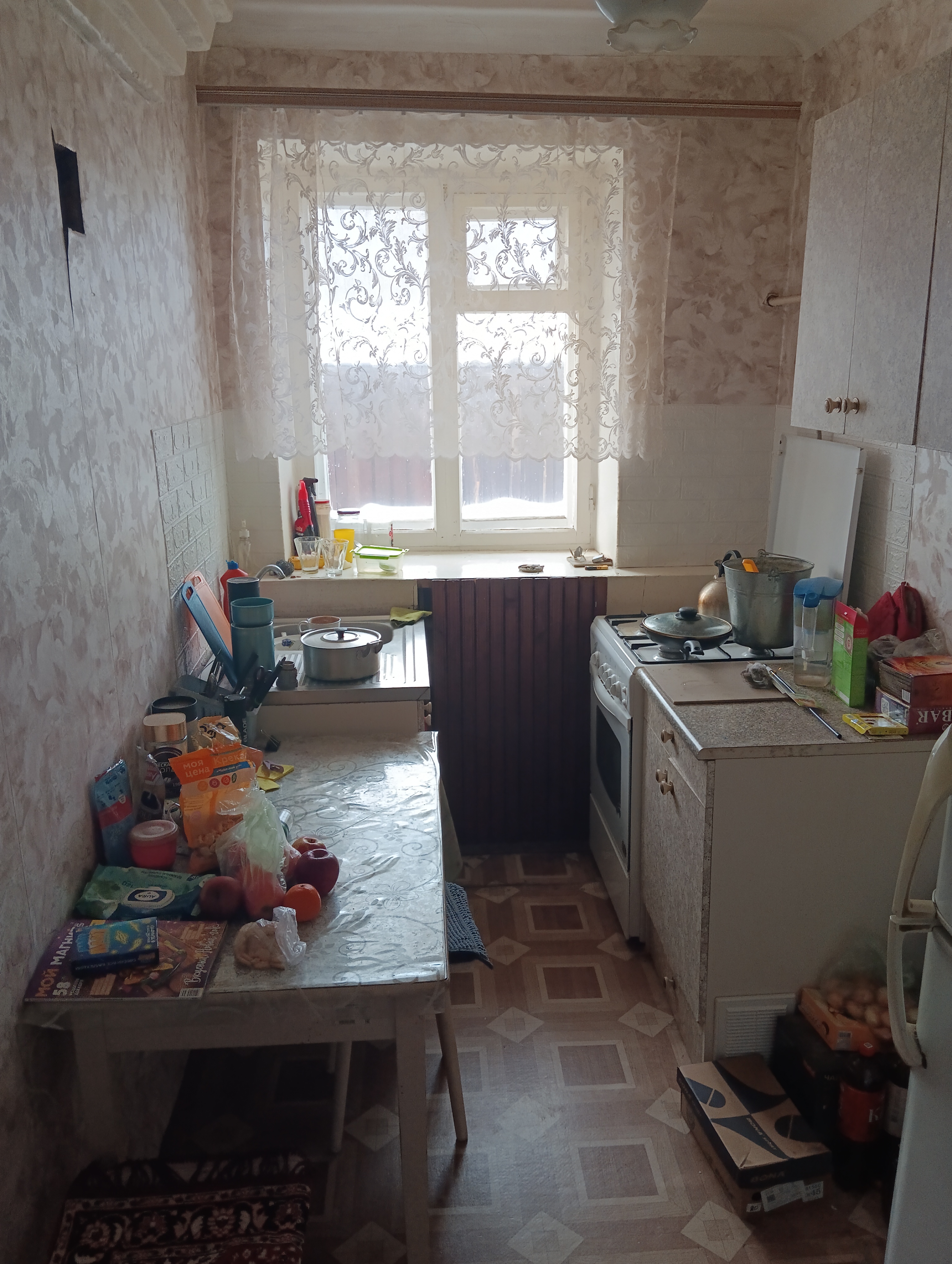 Квартира, общая площадь 35,8 кв. м, расположенная по адресу: 612410, Кировская область, Зуевский р-н, г. Зуевка, ул. Республики, д. 2, кв. 8, кадастровый номер 43:09:310128:522. Залог ПАО "Совкомбанк"