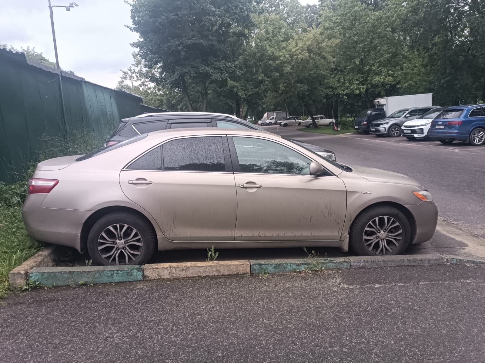 Автомобиль марки TOYOTA модель Camry 2007 г.в. VIN-номер JTNBE40K903109540