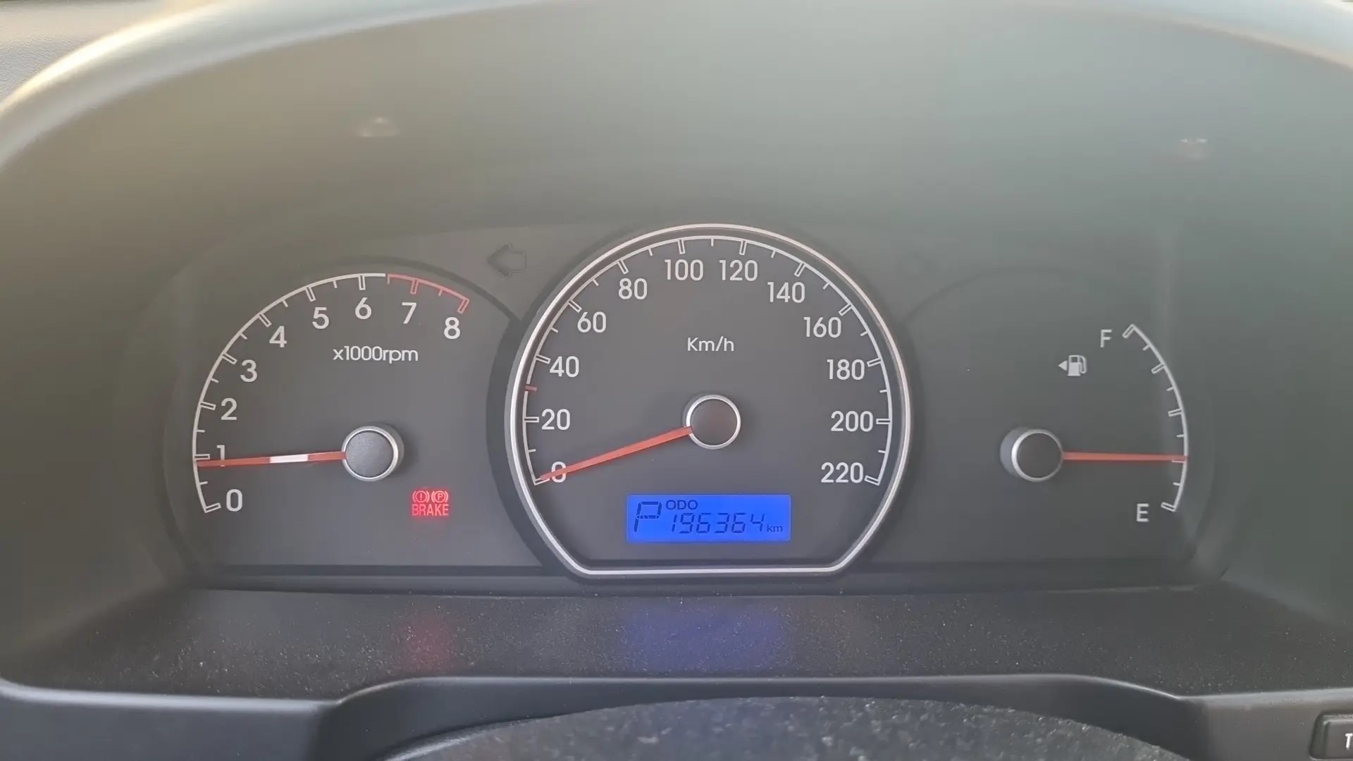 Легковой автомобиль марки: HYUNDAI, модели: AVANTE, год выпуска: 2009 г., идентификационный номер (VIN): KMHDT41BP9U654105