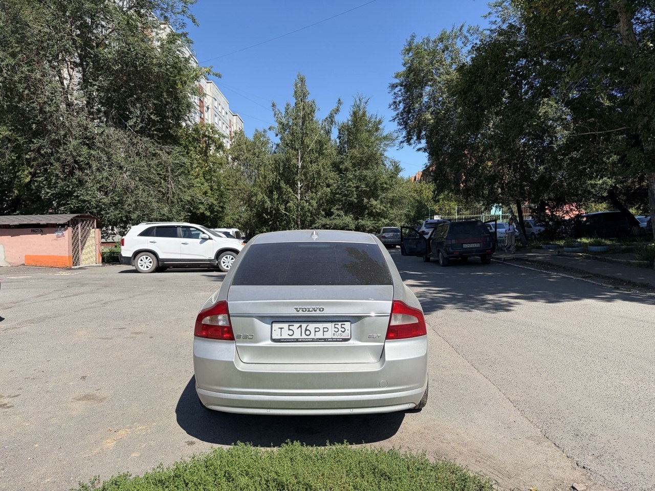 Автомобиль марки VOLVO модель S 80 2007 г.в. VIN номер YV1AS565081064940 Является предметом залога ПАО «Совкомбанк»