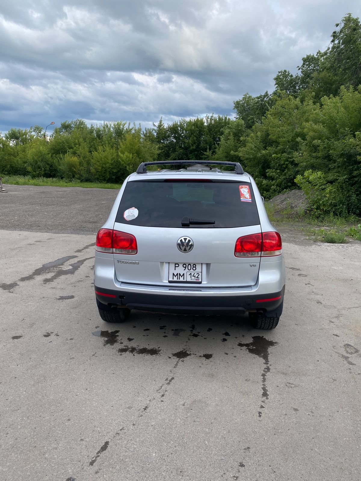 Автомобиль марки VOLKSWAGEN модель Touareg 2004 г.в. VINномер WVGBG77L55D006448.