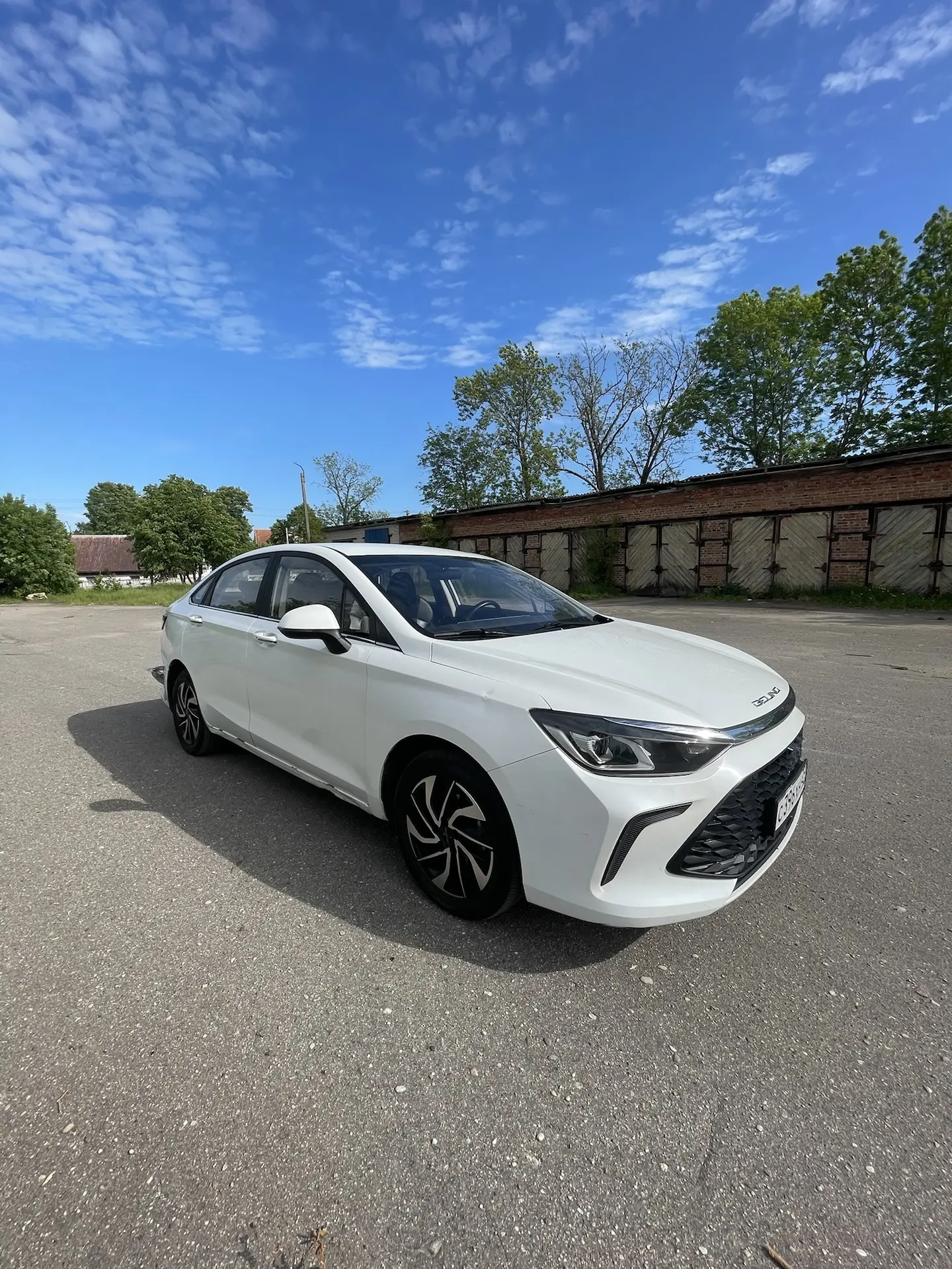 Автомобиль марки BAIC модель U5 PLUS 2023 г.в. VIN-номер XWDCLSAC3P0004097