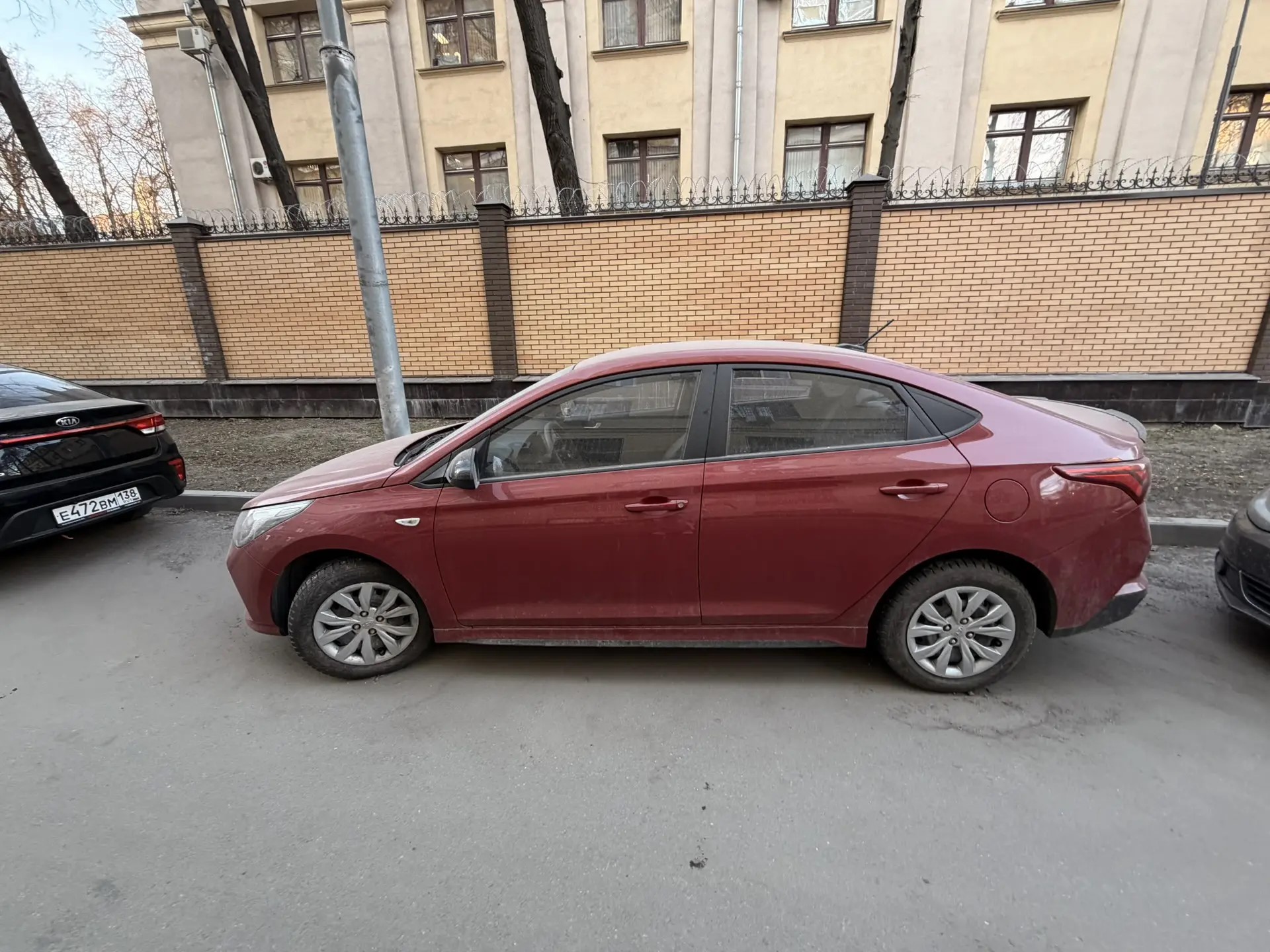 Автомобиль марки Solaris модель HS 2024 г.в. VIN-номер Z94K241CBSR354782. Является предметом залога, залогодержатель - ПАО «Совкомбанк»