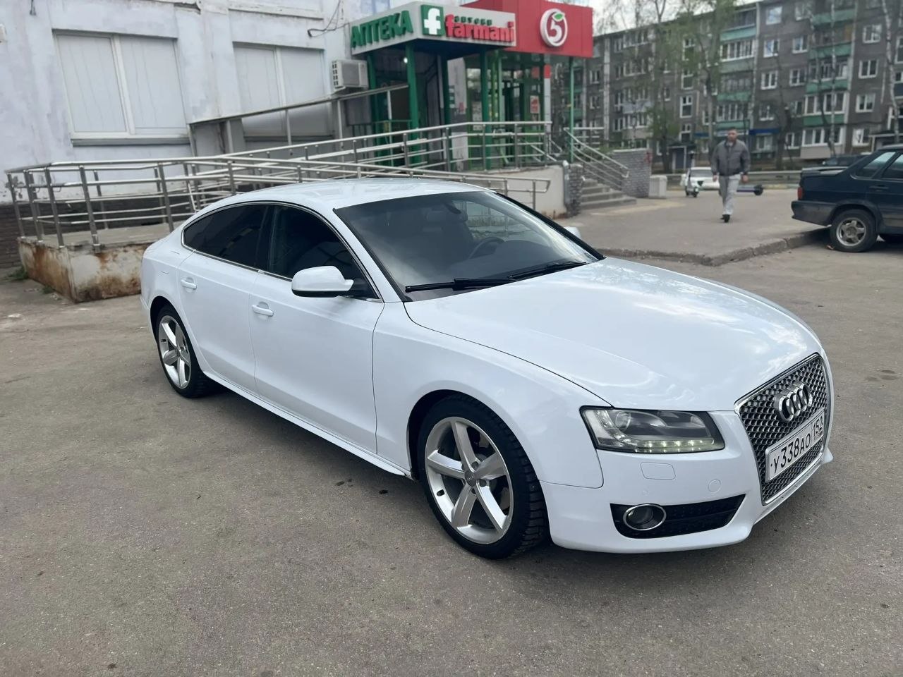 Легковой автомобиль, марка: AUDI, модель: А5, год изготовления: 2011, VIN: WAUZZZ8T8BA057413, ПТС: 77YO207242, г/н: У338АО152. Объект в залоге. Залогодержатель ПАО "СОВКОМБАНК"