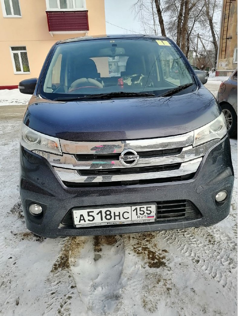 Автомобиль марки NISSAN модель DAYZ 2014 г.в. номер кузова B21W-0183720