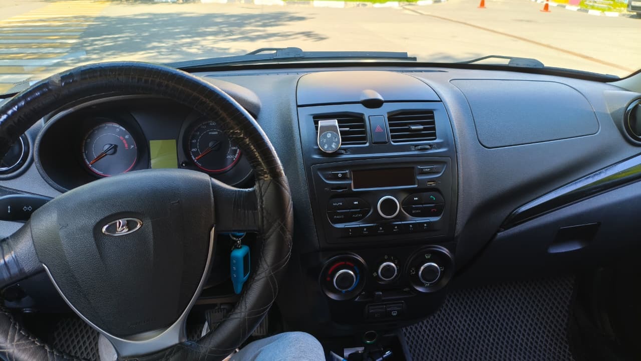 Автомобиль марки LADA, модель Kalina, 2014 года выпуска, VIN XTA219410E0015192