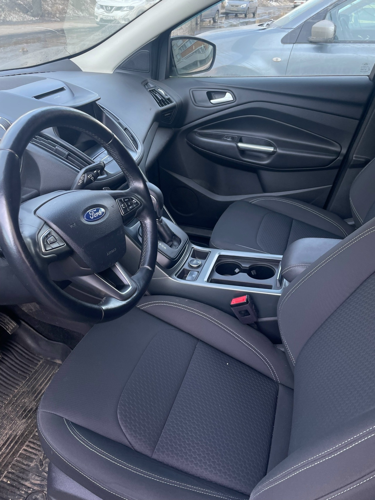 Автомобиль марки FORD модель Kuga 2018 г.в. VIN-номер Z6FAXXESMAJB15122. Установленный заводом-изготовителем штатный двигатель модели М8МВ мощностью 150 л.с., заменен на двигатель модели М9MD мощностью 182 л.с, не входящий в линейку двигателей, предлагаемых заводом-изготовителем для данного транспортного средства
