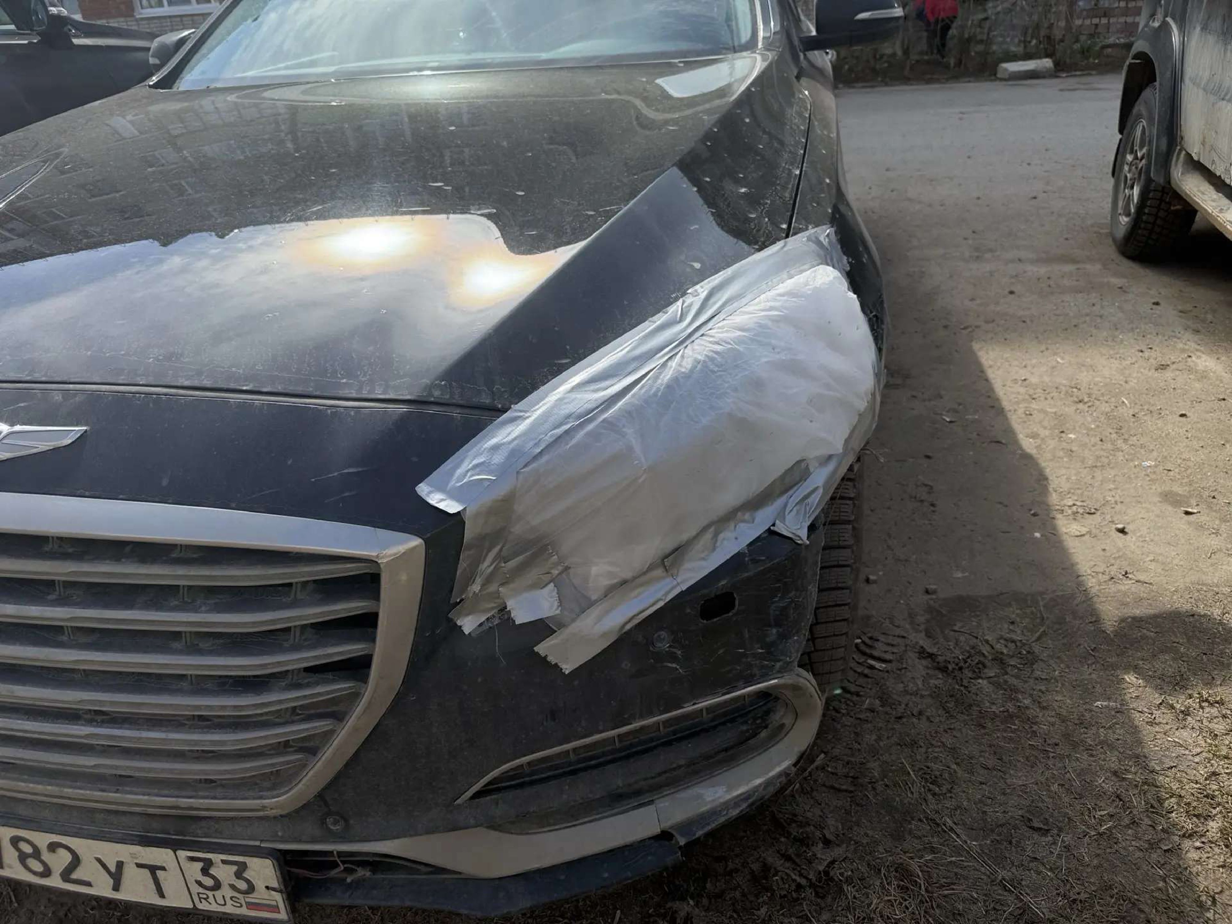 Автомобиль марки HYUNDAI модель GENESIS 2016 г.в. VIN-номер XWEGN41CDG0000627
