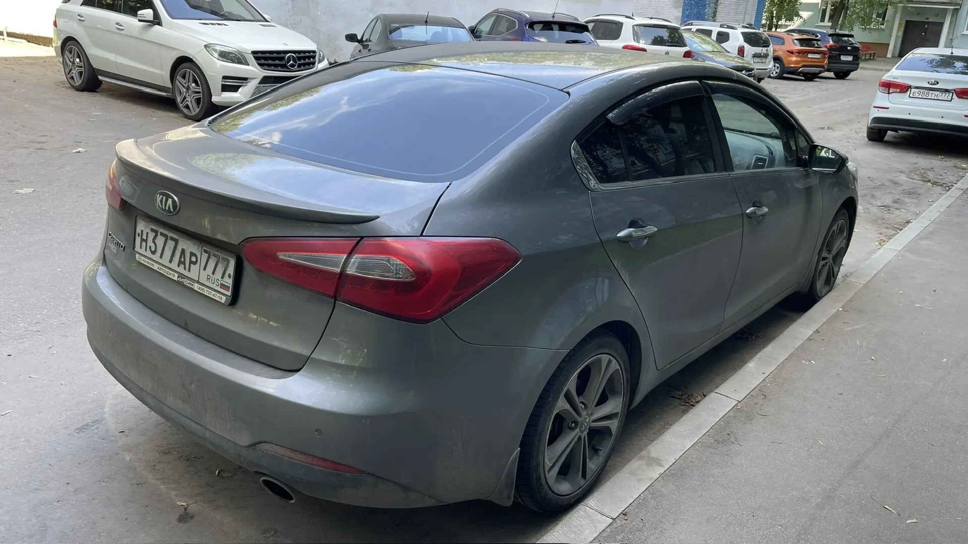 Автомобиль марки KIA модель Cerato 2014 г.в. VIN-номер XWEFZ417BE0000610