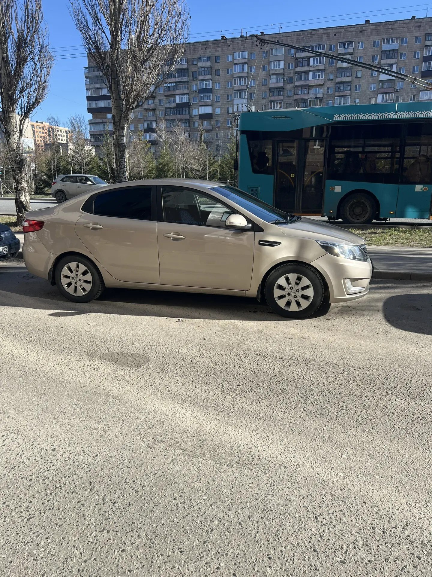 Автомобиль легковой, марки: KIA, модели: Rio, год выпуска: 2014 г., идентификационный номер (VIN): Z94CC41BAER206877