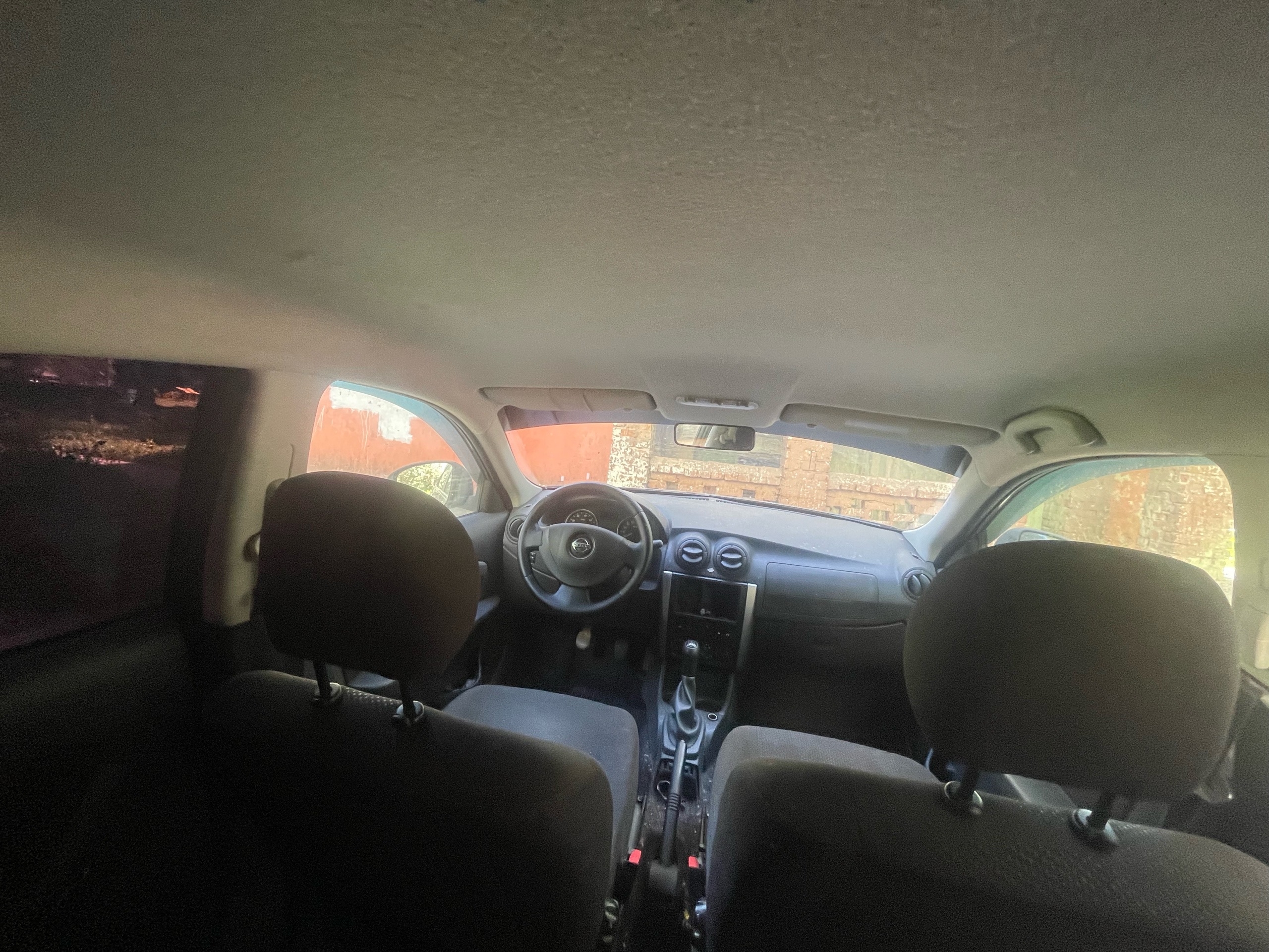 Легковой автомобиль марки: NISSAN, модели: Almera, год выпуска: 2013 г., идентификационный номер (VIN): Z8NAJL00049659460. В залоге у ПАО "Совкомбанк".