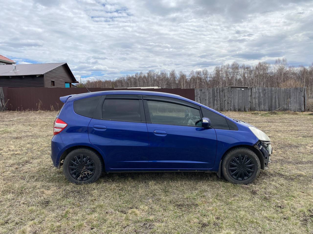 автомобиль марки HONDA модель Fit 2010 г.в. номер кузова GE6-1397902