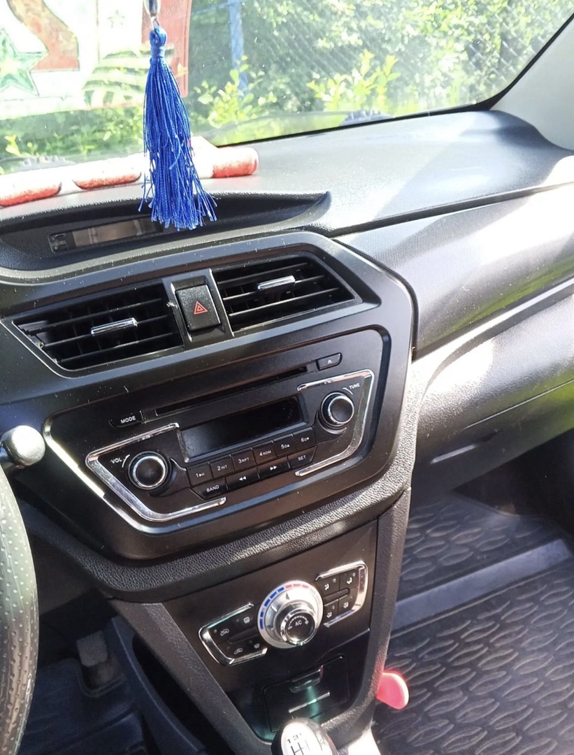 автомобиль марки LIFAN модель X50 2017 г.в. VIN-номер X9W215851H0010093