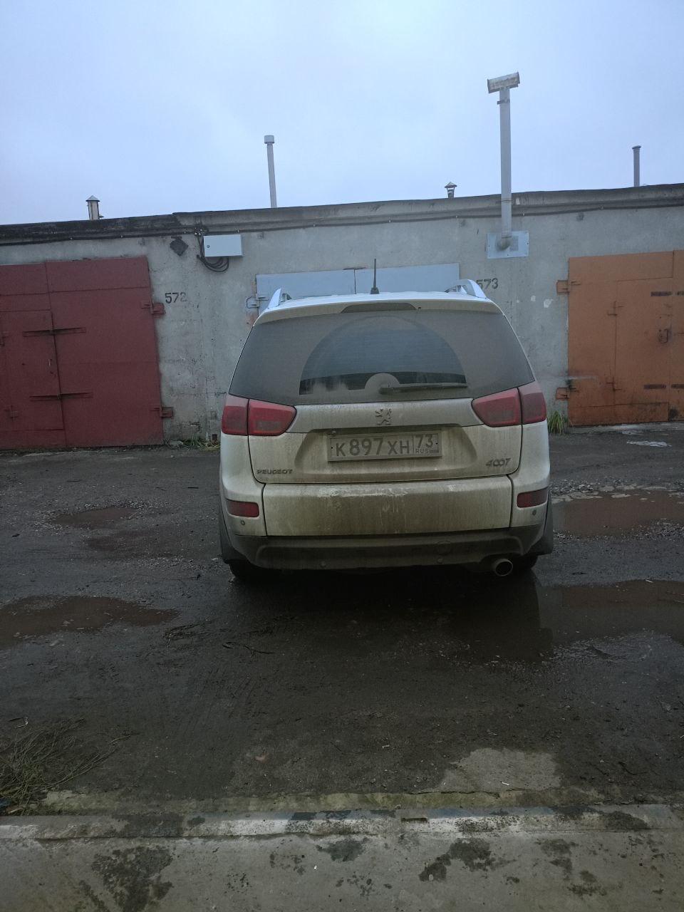 Автомобиль марки PEUGEOT модель 4007 2011 г.в. VIN номер Z8TVUSFZFBM951567
