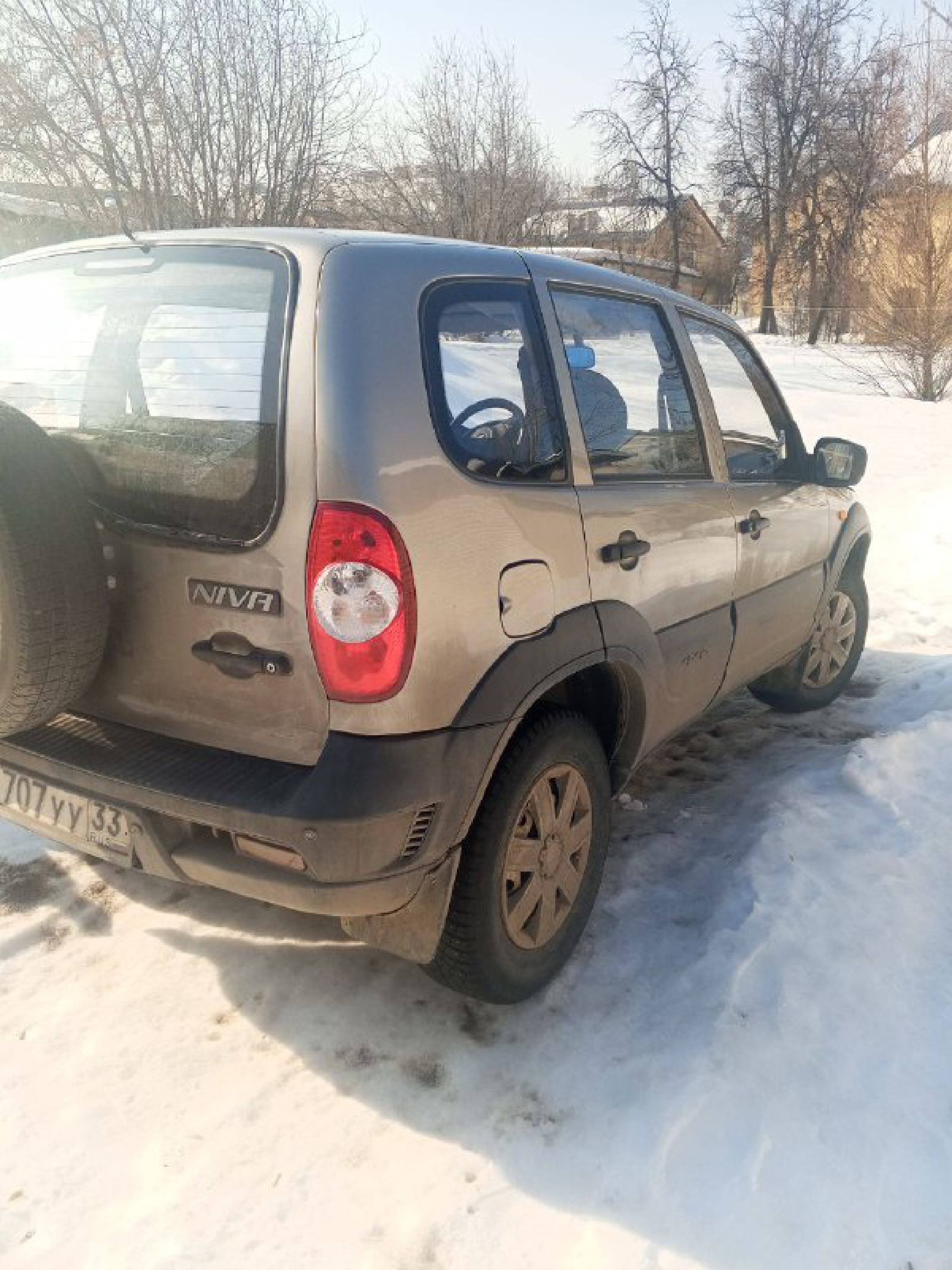 Автомобиль марки CHEVROLET модель NIVA 212300-55 2010 г.в. VIN-номер X9L212300A0297502