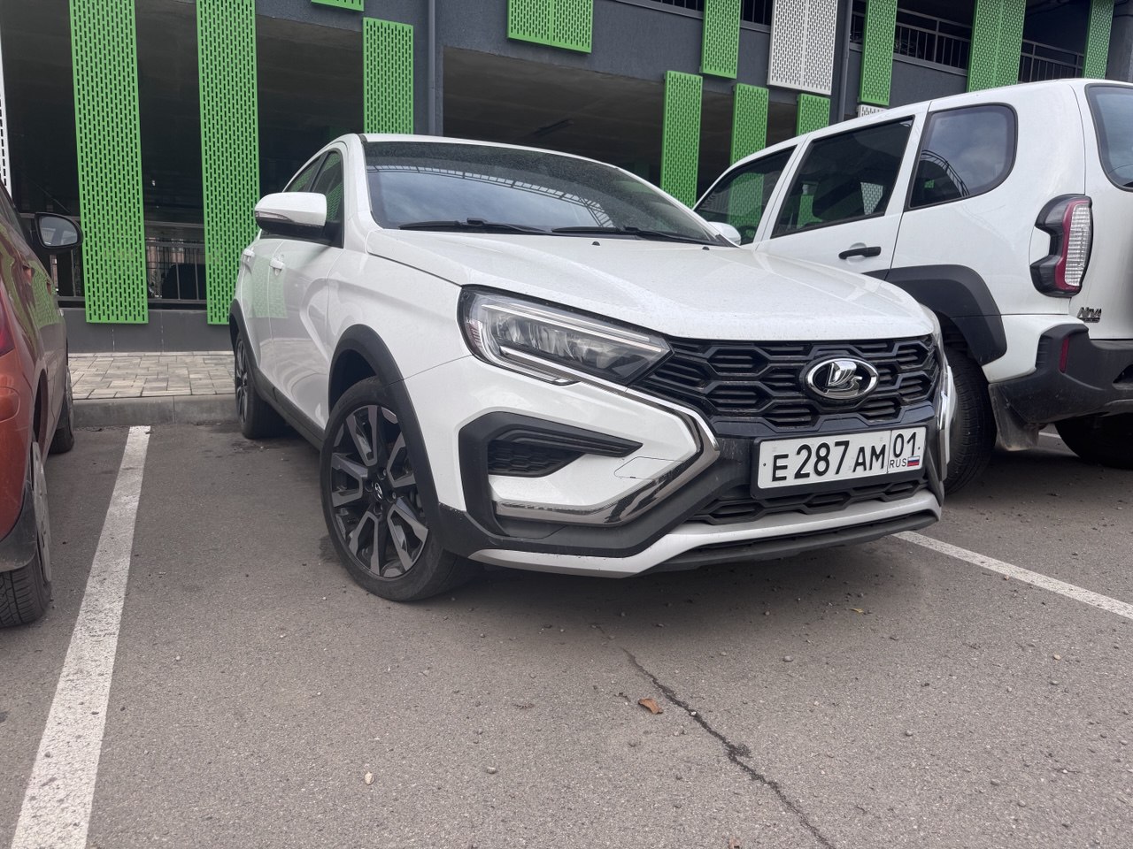 Автомобиль марки LADA модель Vesta 2024 г.в. VIN-номер XTAGFL350R0841243