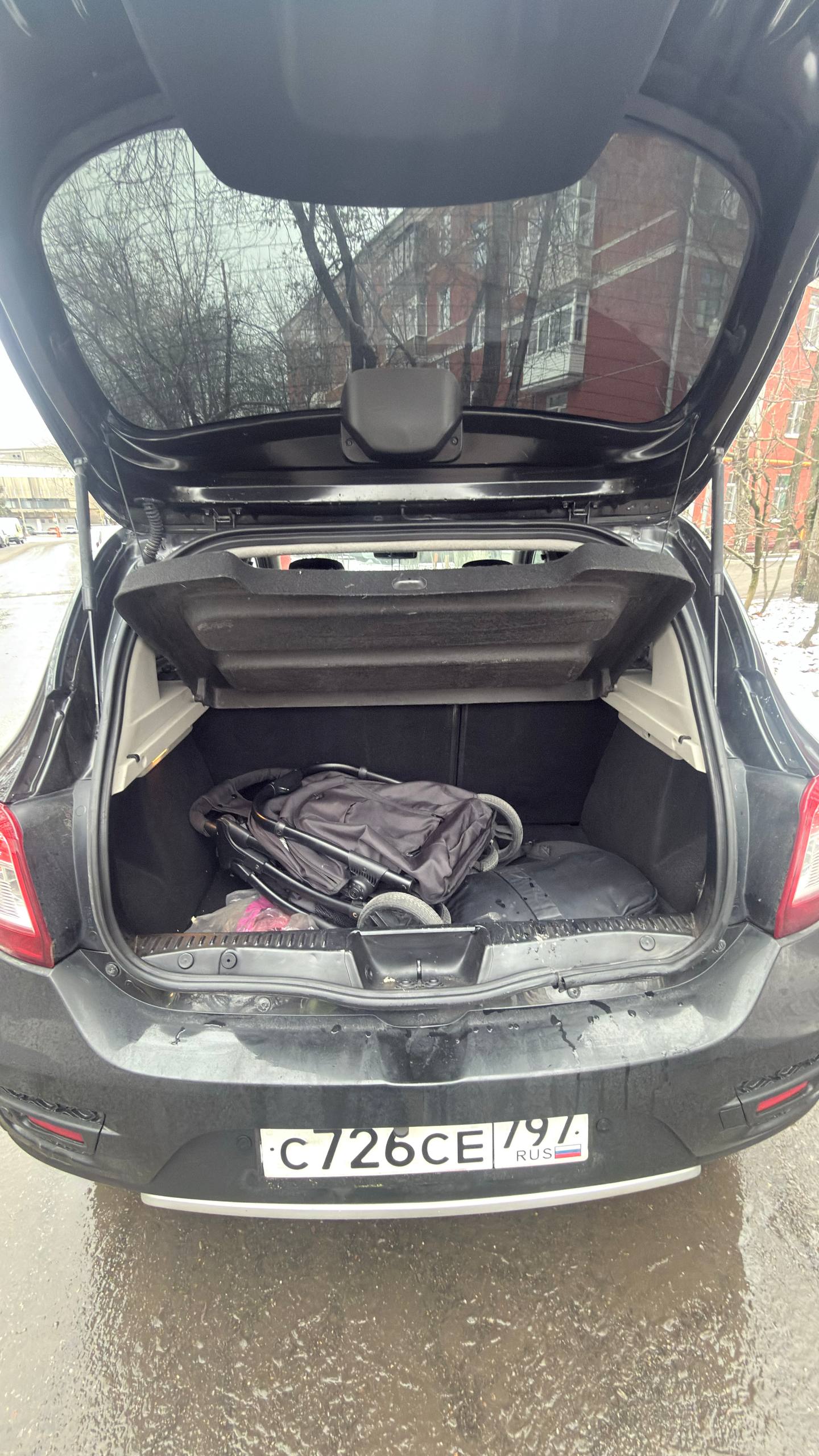Автомобиль марки RENAULT модель Sandero 2015 г.в. VIN-номер X7L5SRAVG53921811