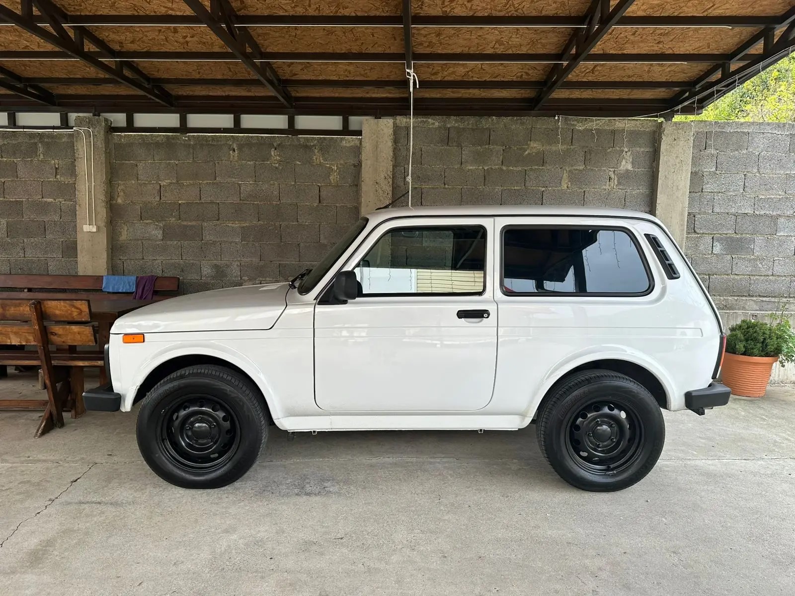 Автомобиль марки LADA модель 4х4, 2023 года выпуска, идентификационный номер VIN XTA212140R2488770