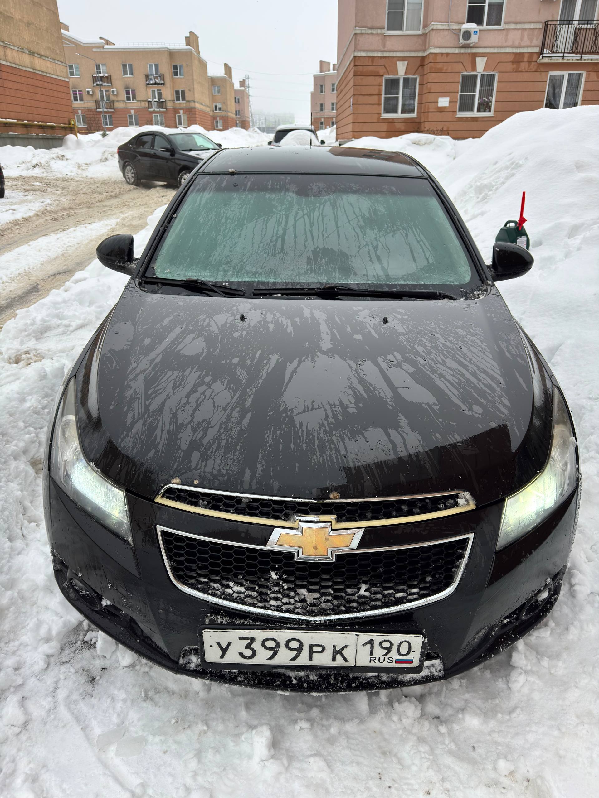 Автомобиль марки ШЕВРОЛЕ модель КРУЗ 2011 г.в. VIN-номер XUFJA695JB3035290