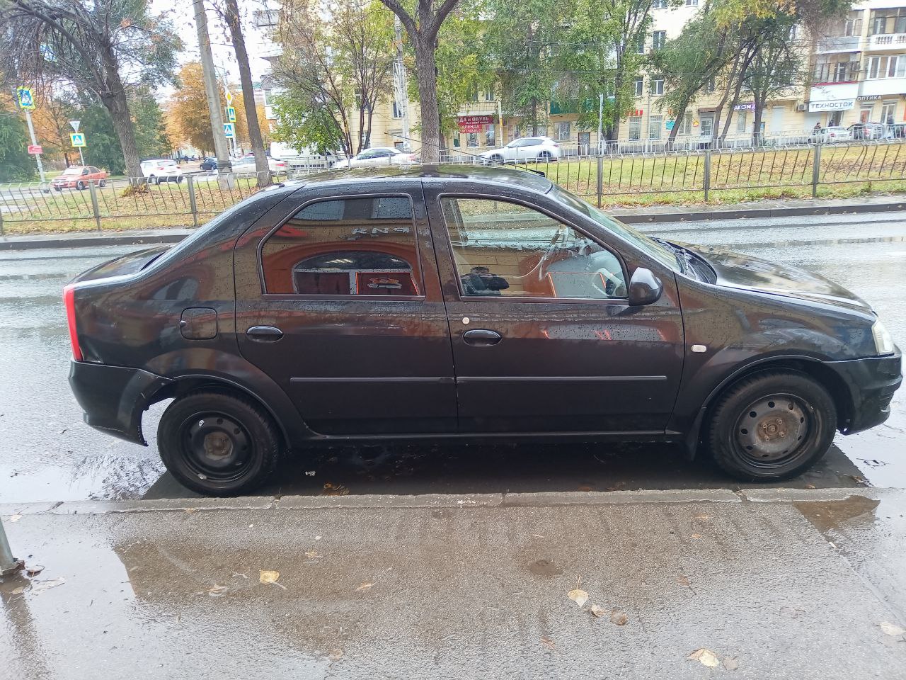 Легковой автомобиль марки: RENAULT, модели: Logan, год выпуска: 2012 г., кузов №: X7LLSRB2HCH541446, идентификационный номер (VIN): X7LLSRB2HCH541446
