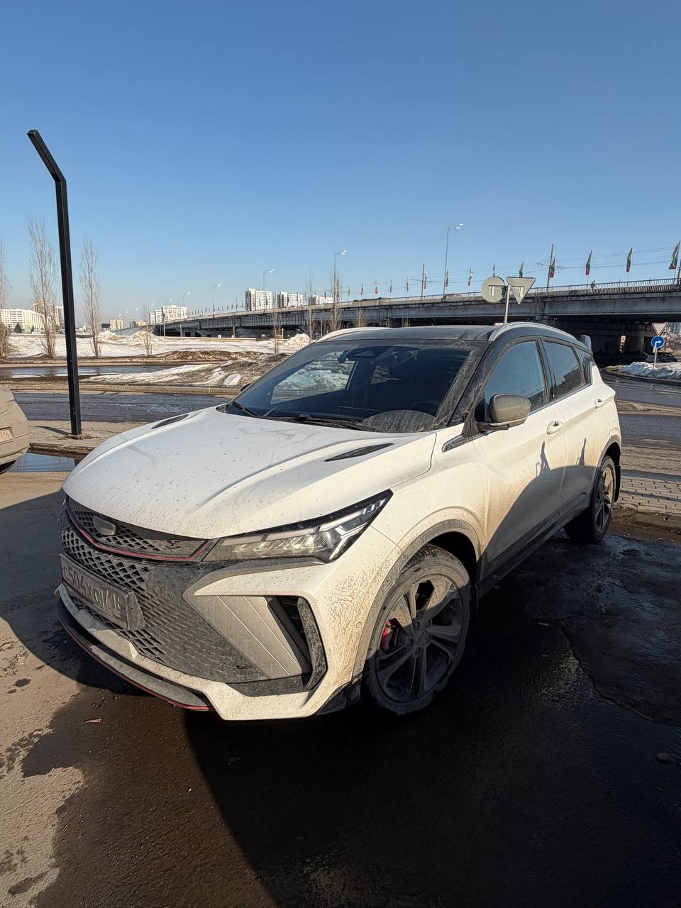 Автомобиль марки GEELY модель Coolray 2024 г.в. VIN-номер LB37622Z6RX524199